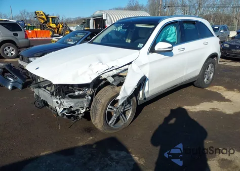 2022 Mercedes-Benz Glc 300 4Matic Suv from USA, damaged, VIN W1N0G8EB4NV347368